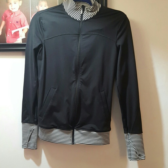 Women's running gear - Picture 2 of 5